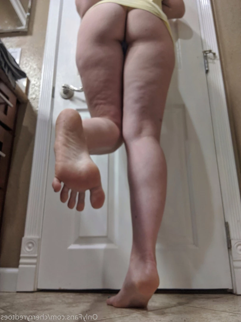 cherryredtoes Onlyfans leaked photo 16304980 on Hotleaks.tv