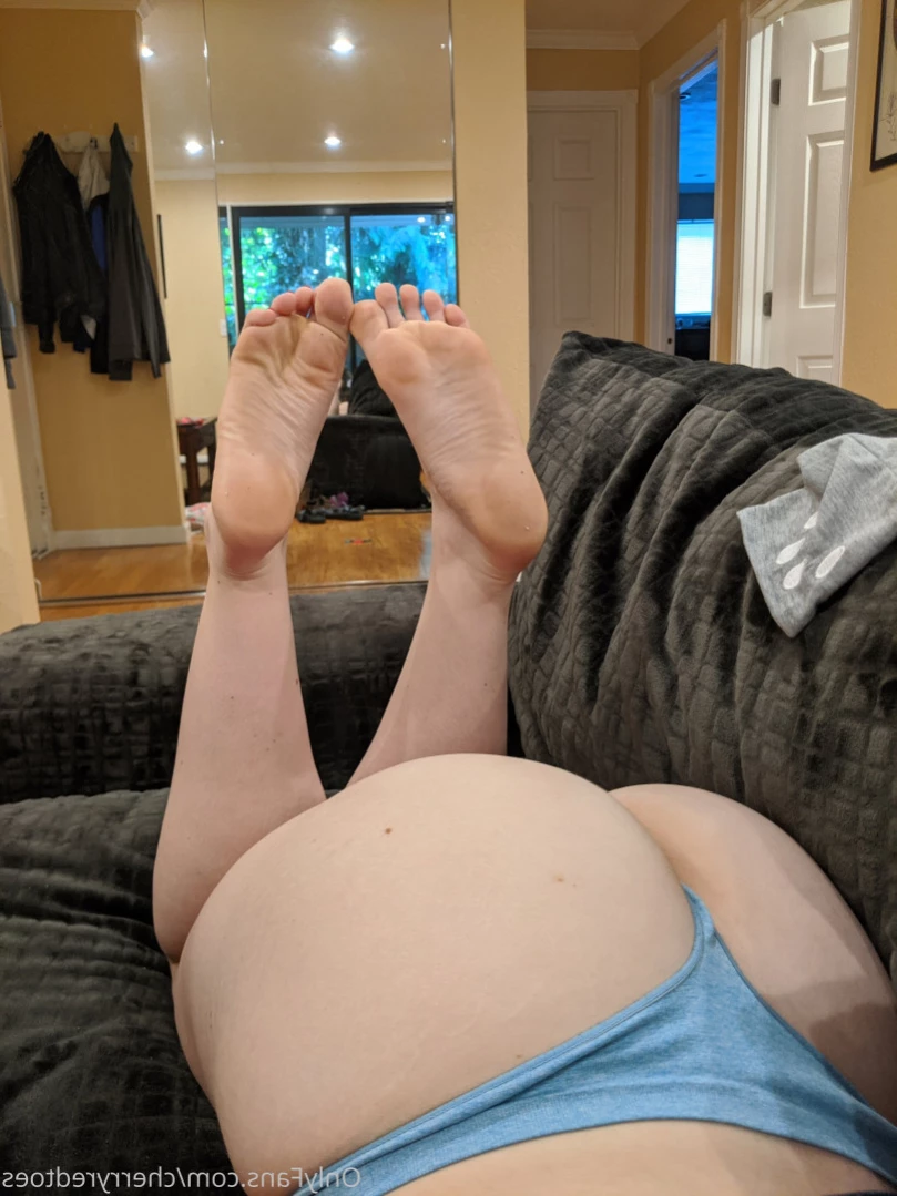 cherryredtoes Onlyfans leaked photo 16306055 on Hotleaks.tv
