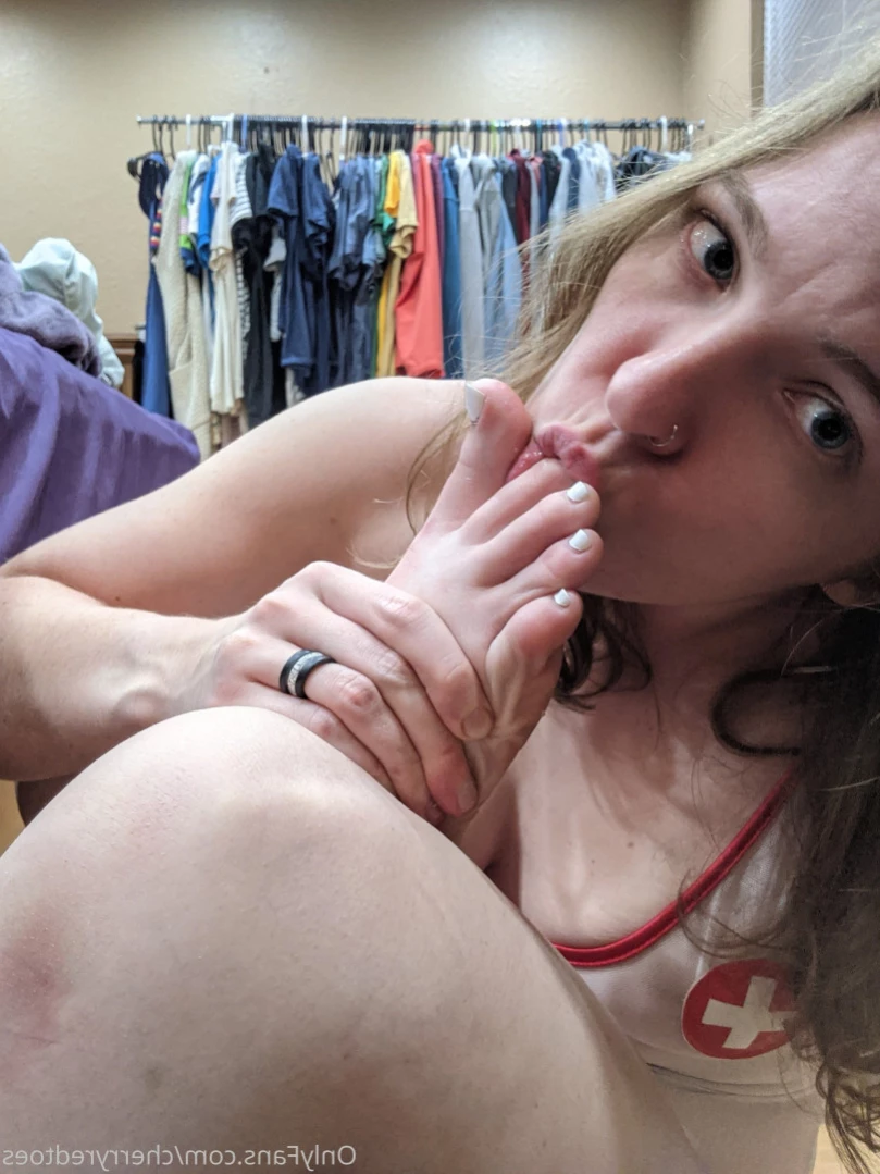cherryredtoes Onlyfans leaked photo 16312549 on Hotleaks.tv