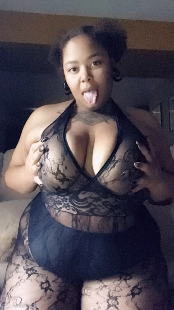 Chokahontas 🖤🥰 [ chokahontass ] Onlyfans leaked photo 10228968 on Hotleaks.tv