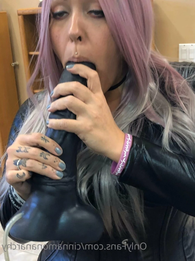 Cinnamon Anarchy [ cinnamonanarchy ] Onlyfans leaked photo 14781996 on Hotleaks.tv