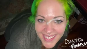 Cinnamon Anarchy [ cinnamonanarchy ] Onlyfans leaked video 15913425 on Hotleaks.tv