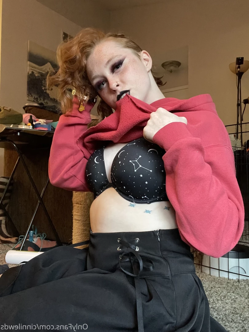 cinnilewds Onlyfans leaked photo 10250671 on Hotleaks.tv