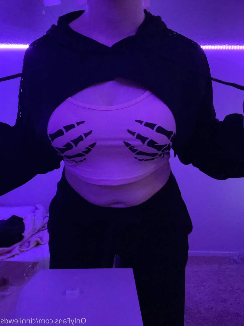 cinnilewds Onlyfans leaked photo 10250781 on Hotleaks.tv