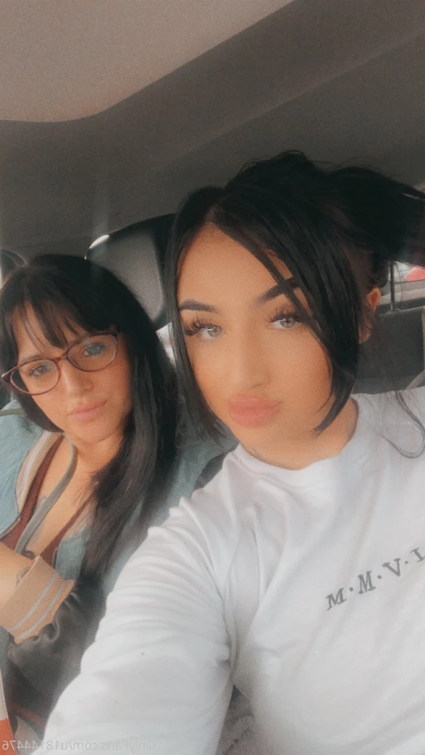 Mother&amp;daughter 18 39yo [ cjay_natalie ] Onlyfans leaked photo 8964060 on Hotleaks.tv
