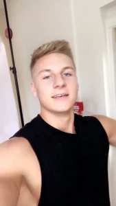Featuring the hottest guys [ comeseethefun ] Onlyfans leaked video 10451946 on Hotleaks.tv