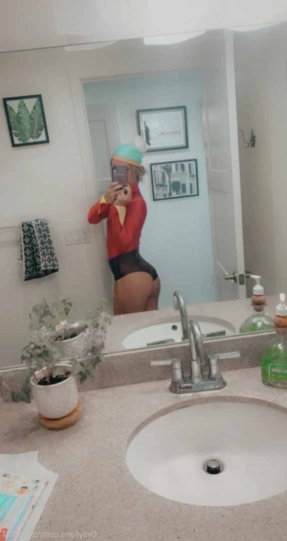 Courtney Savage [ ctwist781 ] Onlyfans leaked photo 13865927 on Hotleaks.tv