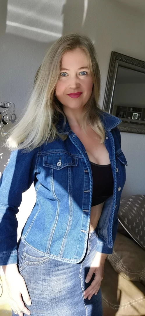 Masked Curvy Goddess [ maskedcurvygoddess ] Onlyfans leaked photo 11628193 on Hotleaks.tv