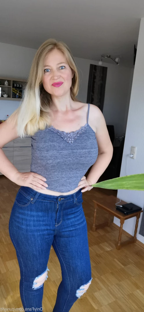 Masked Curvy Goddess [ maskedcurvygoddess ] Onlyfans leaked photo 11711479 on Hotleaks.tv