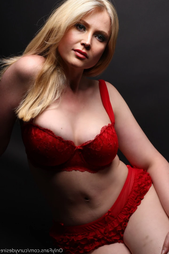 Masked Curvy Goddess [ maskedcurvygoddess ] Onlyfans leaked photo 12524225 on Hotleaks.tv