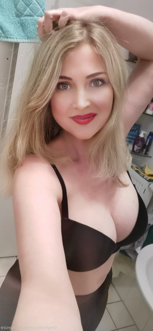 Masked Curvy Goddess [ maskedcurvygoddess ] Onlyfans leaked photo 12770495 on Hotleaks.tv