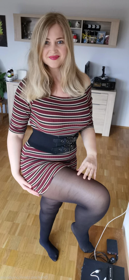 Masked Curvy Goddess [ maskedcurvygoddess ] Onlyfans leaked photo 12770756 on Hotleaks.tv