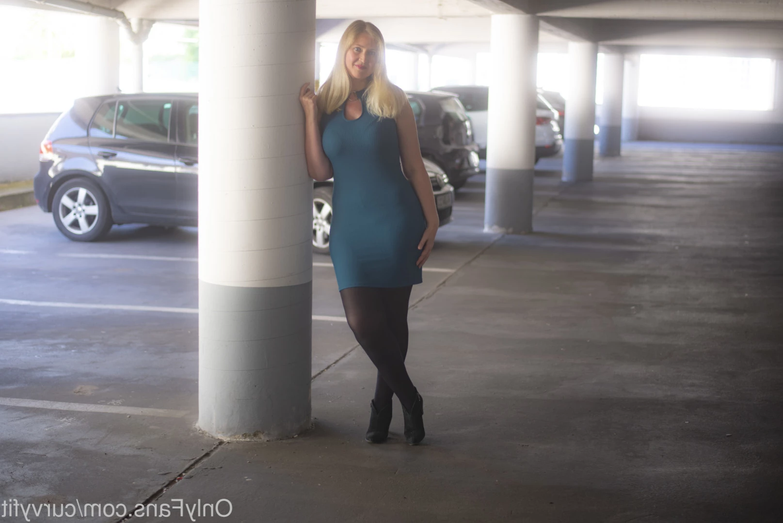 Masked Curvy Goddess [ maskedcurvygoddess ] Onlyfans leaked photo 12770884 on Hotleaks.tv