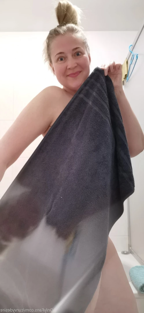 Masked Curvy Goddess [ maskedcurvygoddess ] Onlyfans leaked photo 12771454 on Hotleaks.tv