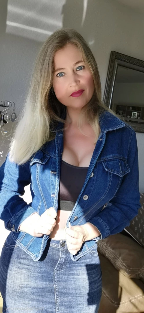 Masked Curvy Goddess [ maskedcurvygoddess ] Onlyfans leaked photo 12771500 on Hotleaks.tv