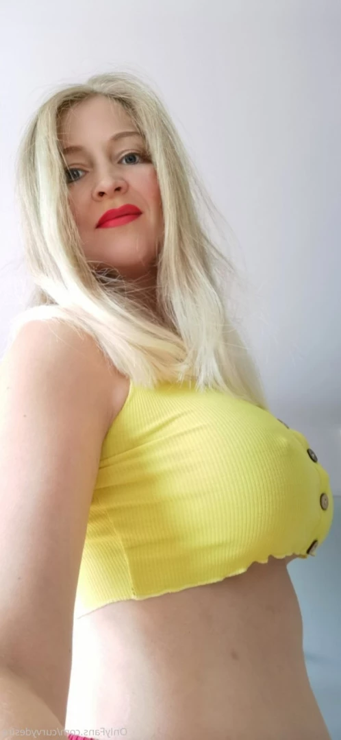 Masked Curvy Goddess [ maskedcurvygoddess ] Onlyfans leaked photo 12771525 on Hotleaks.tv