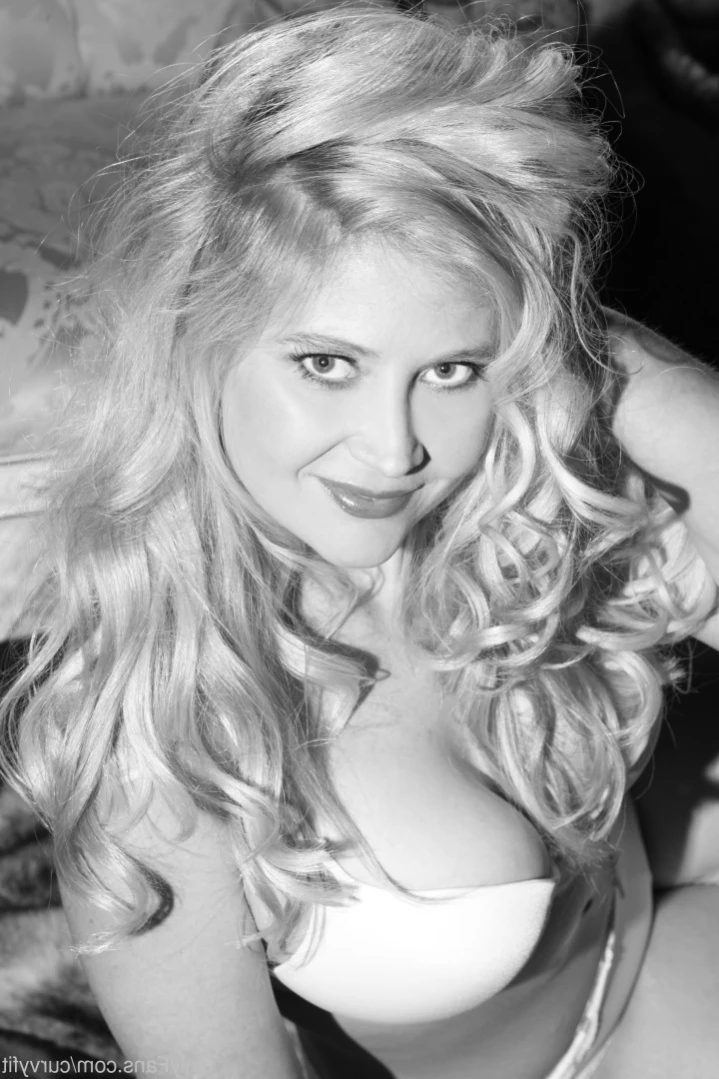 Masked Curvy Goddess [ maskedcurvygoddess ] Onlyfans leaked photo 13548383 on Hotleaks.tv