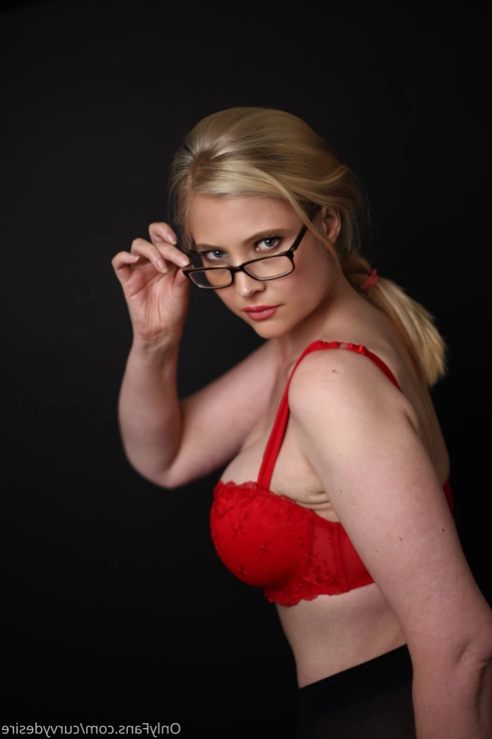 Masked Curvy Goddess [ maskedcurvygoddess ] Onlyfans leaked photo 14005941 on Hotleaks.tv