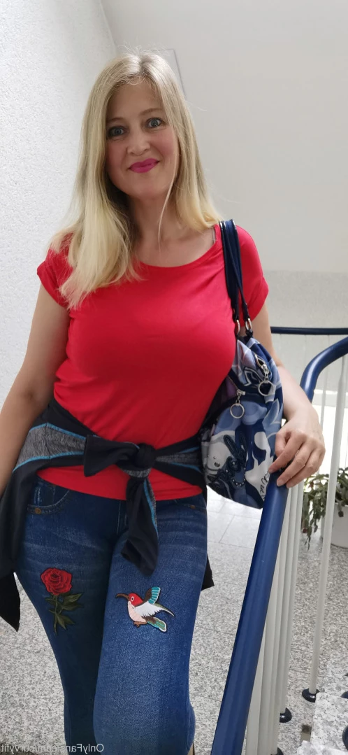 Masked Curvy Goddess [ maskedcurvygoddess ] Onlyfans leaked photo 14495857 on Hotleaks.tv