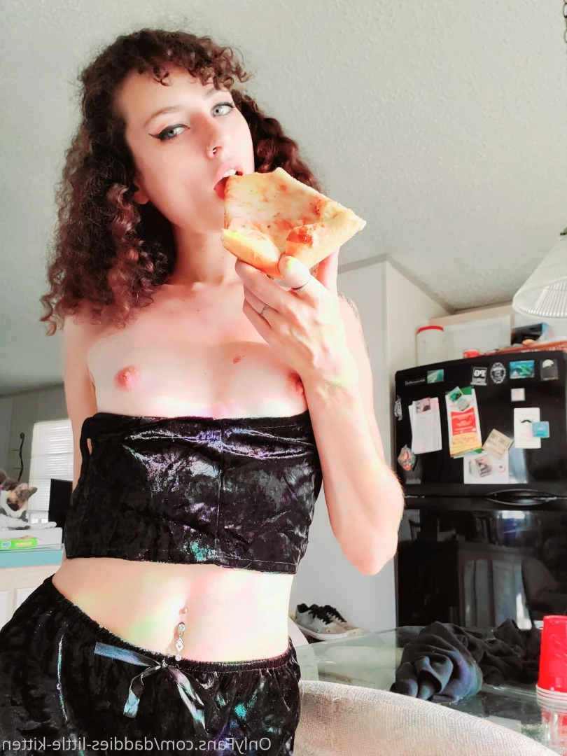 daddies-little-kitten Onlyfans leaked photo 10407535 on Hotleaks.tv