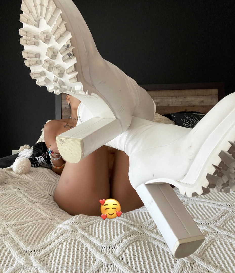 Fox 🦊 ✨👑 Top 2% [ daddieslittlefox ] Onlyfans leaked photo 8735773 on Hotleaks.tv