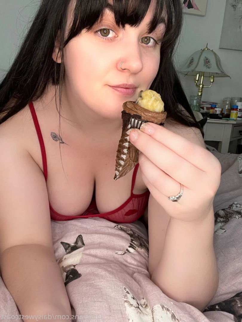 daisy 🌼 NO new content after January 1st [ daisywestcoast ] Onlyfans leaked photo 9107818 on Hotleaks.tv