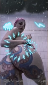 10445536