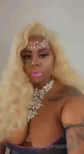__dangerouscurves [ dangercurves ] Onlyfans leaked video 13399335 on Hotleaks.tv