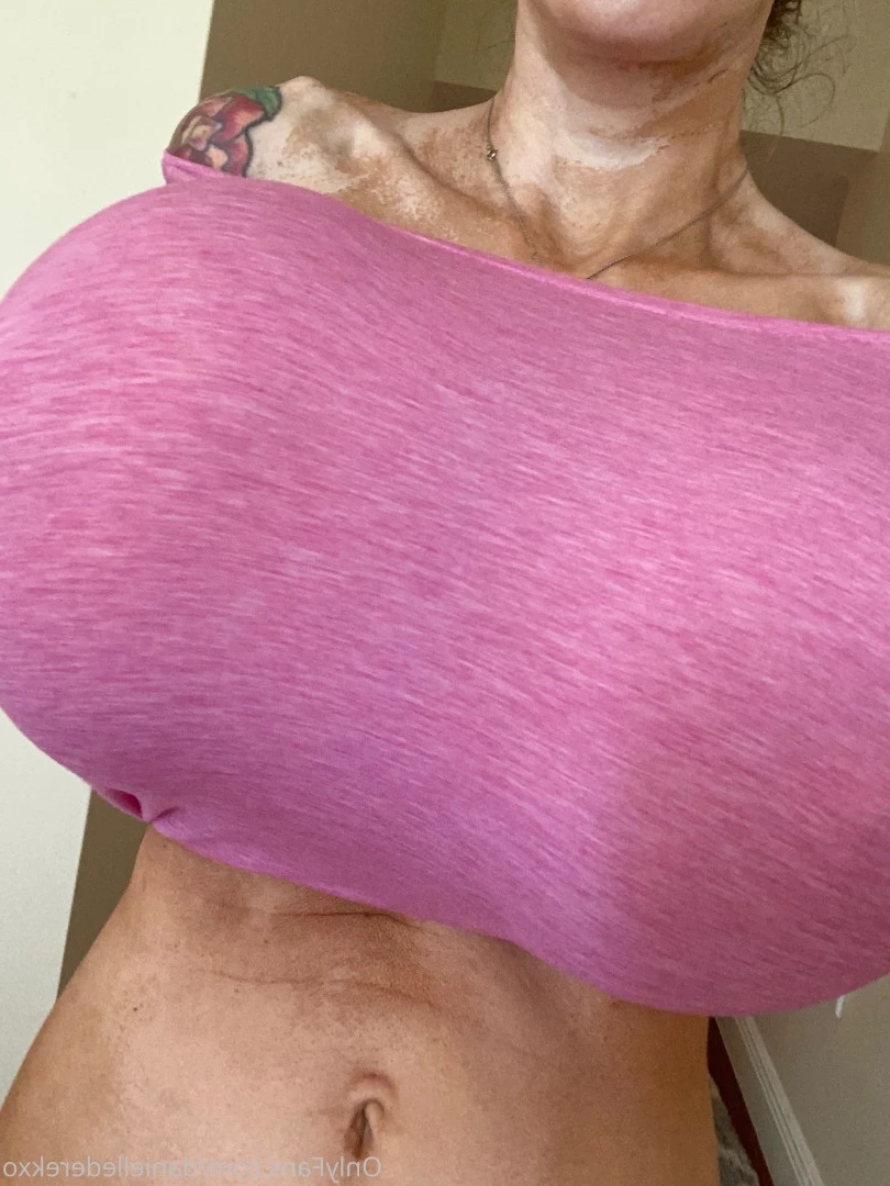 Danielle Derek [ daniellederekxo ] Onlyfans leaked photo 8654928 on Hotleaks.tv