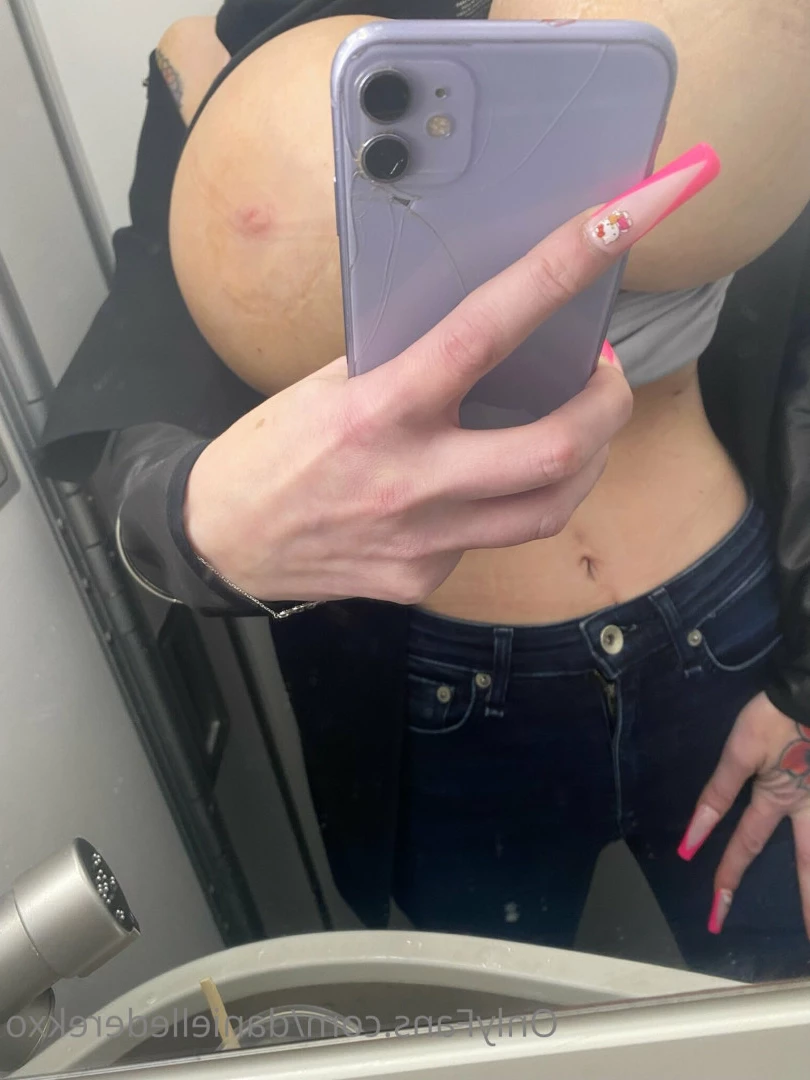 Danielle Derek [ daniellederekxo ] Onlyfans leaked photo 8655623 on Hotleaks.tv