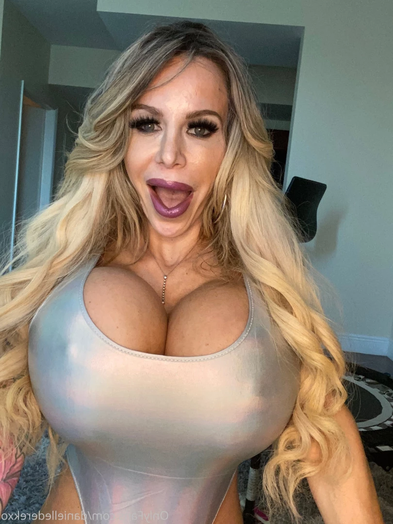 Danielle Derek [ daniellederekxo ] Onlyfans leaked photo 8660807 on Hotleaks.tv