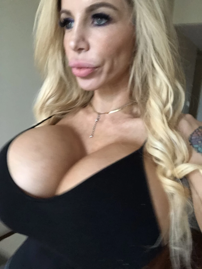 Danielle Derek [ daniellederekxo ] Onlyfans leaked photo 8662940 on Hotleaks.tv