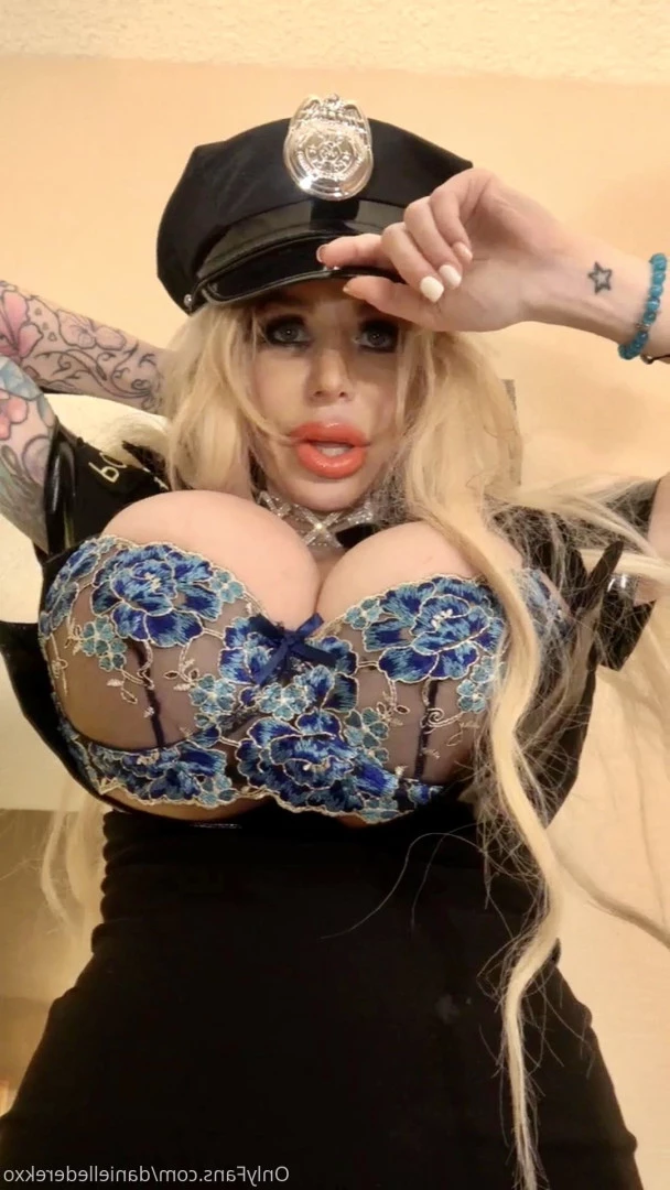 Danielle Derek [ daniellederekxo ] Onlyfans leaked photo 8668100 on Hotleaks.tv