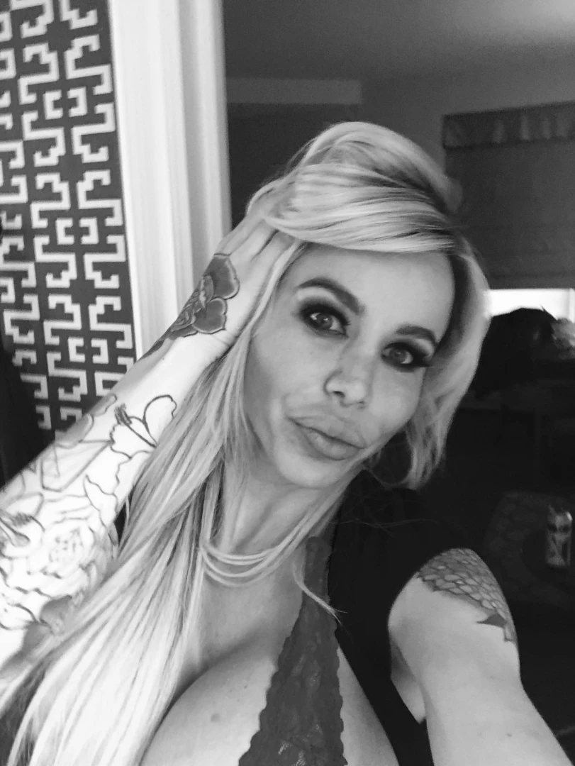 Danielle Derek [ daniellederekxo ] Onlyfans leaked photo 8670567 on Hotleaks.tv