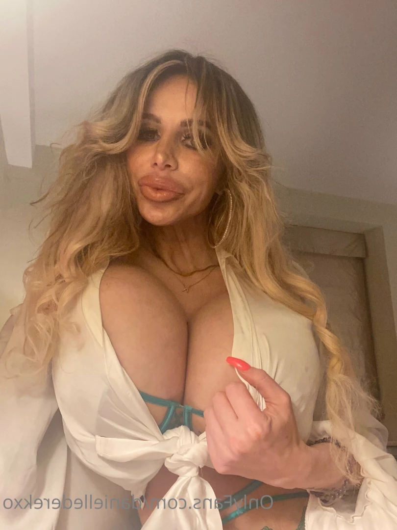 Danielle Derek [ daniellederekxo ] Onlyfans leaked photo 8673979 on Hotleaks.tv