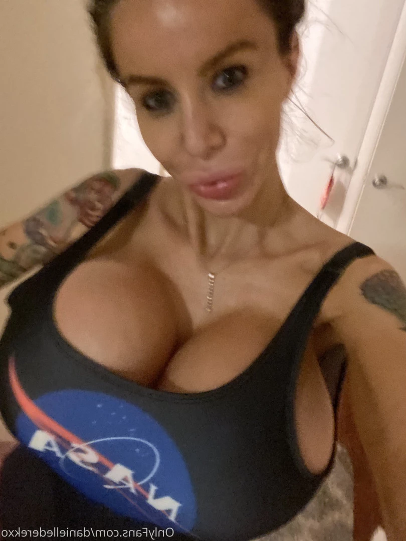 Danielle Derek [ daniellederekxo ] Onlyfans leaked photo 8675941 on Hotleaks.tv