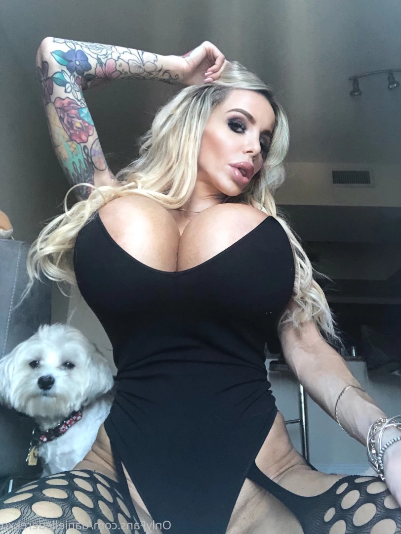 Danielle Derek [ daniellederekxo ] Onlyfans leaked photo 8678624 on Hotleaks.tv