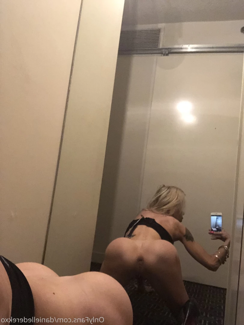 Danielle Derek [ daniellederekxo ] Onlyfans leaked photo 8683054 on Hotleaks.tv