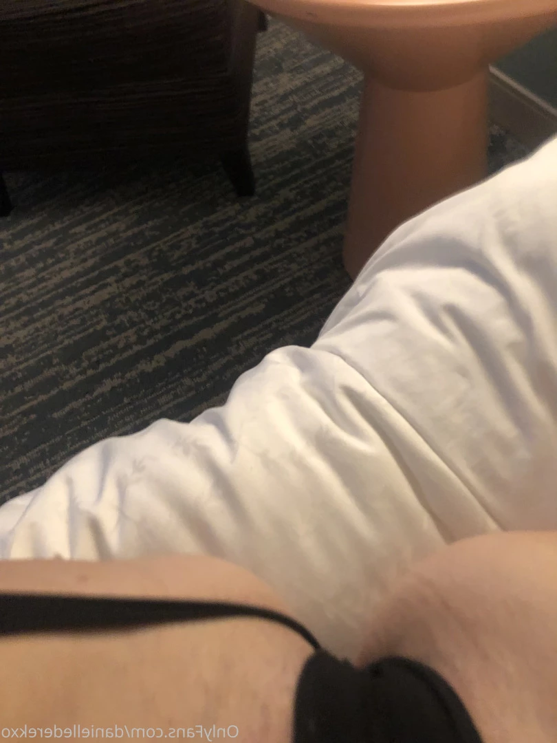 Danielle Derek [ daniellederekxo ] Onlyfans leaked photo 8684987 on Hotleaks.tv