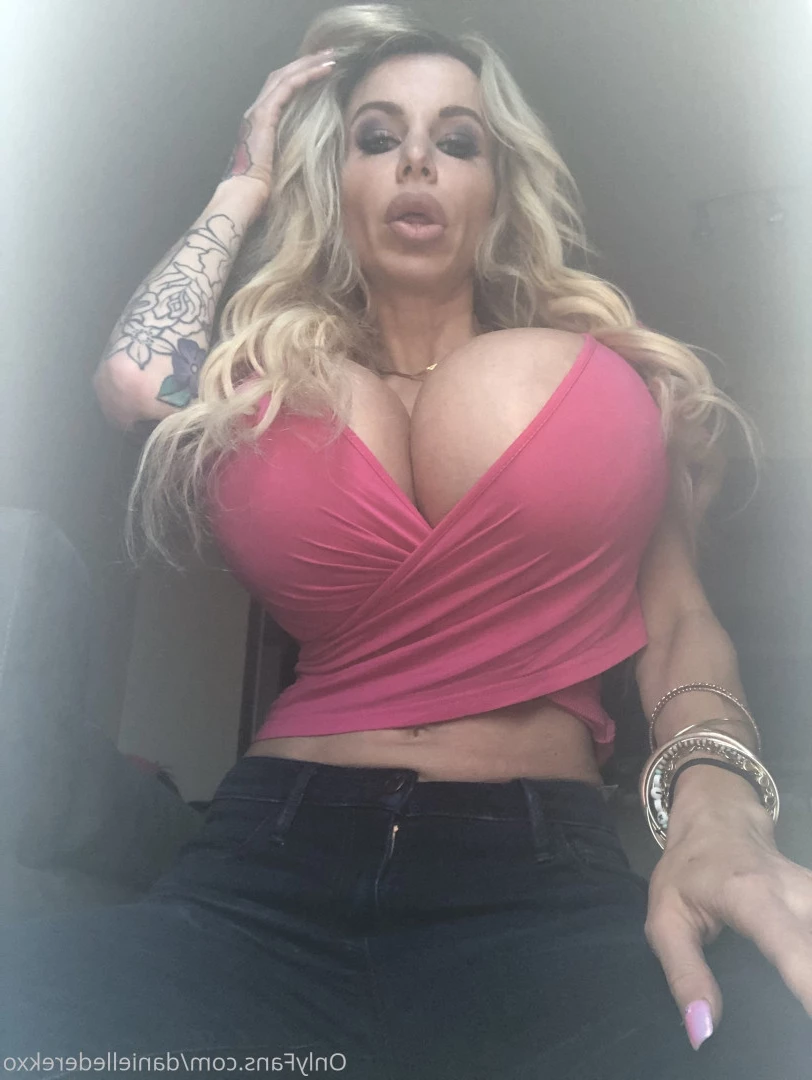 Danielle Derek [ daniellederekxo ] Onlyfans leaked photo 8694915 on Hotleaks.tv