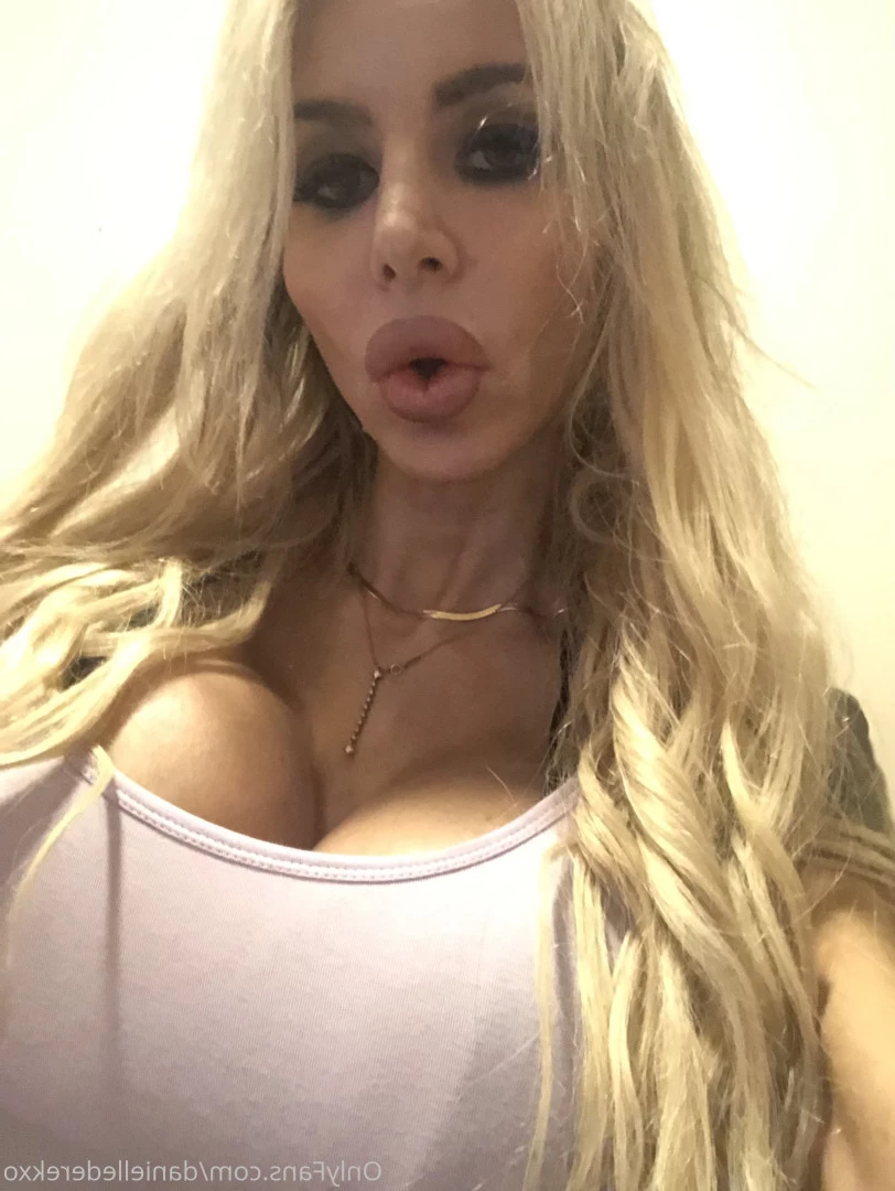 Danielle Derek [ daniellederekxo ] Onlyfans leaked photo 8697490 on Hotleaks.tv