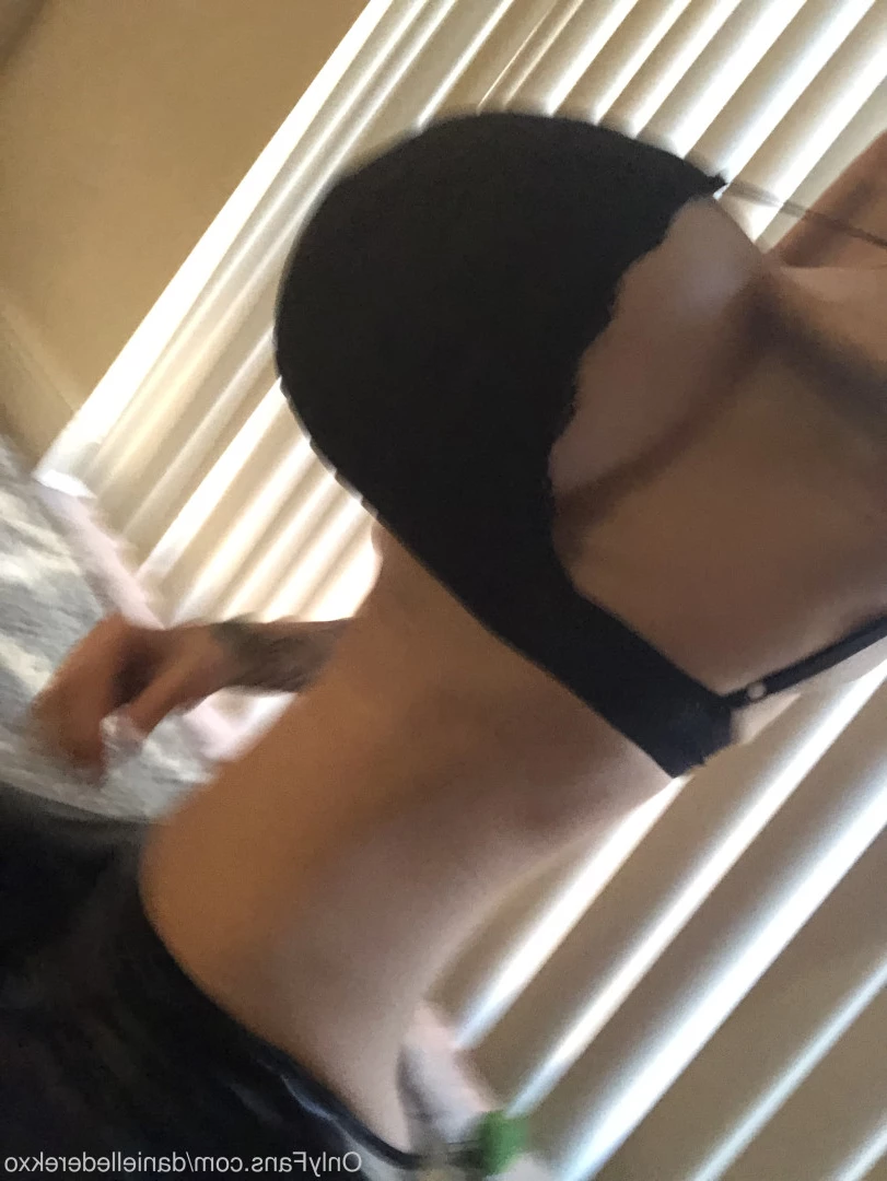 Danielle Derek [ daniellederekxo ] Onlyfans leaked photo 8698429 on Hotleaks.tv