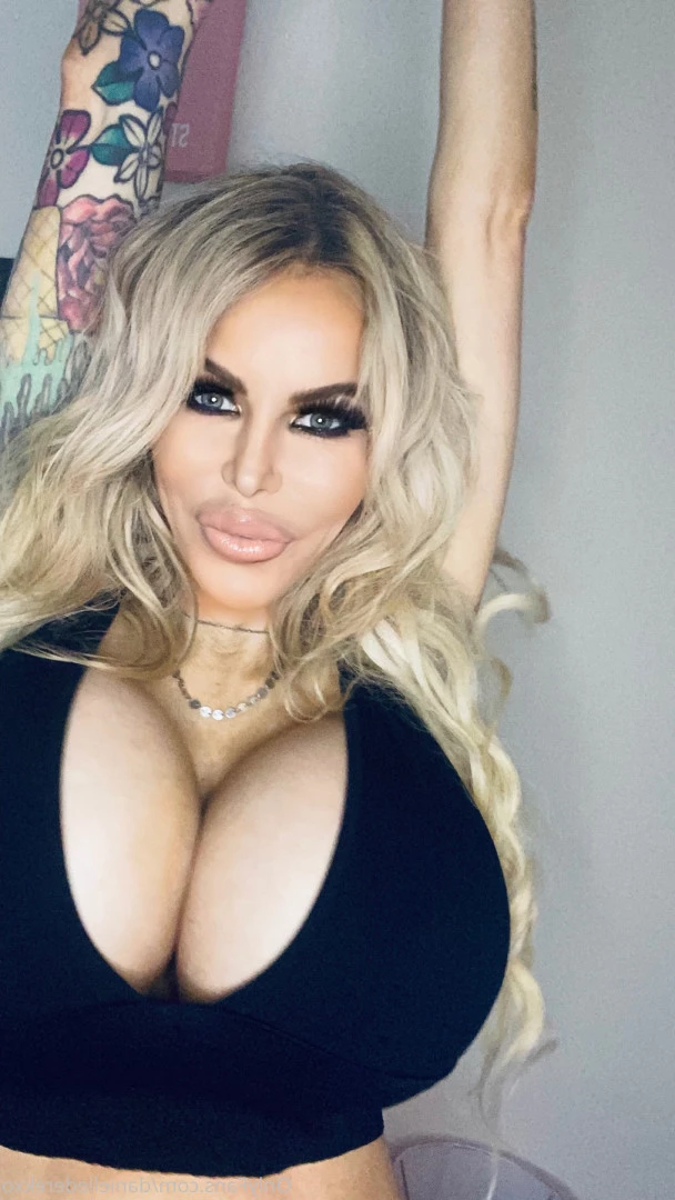 Danielle Derek [ daniellederekxo ] Onlyfans leaked photo 8702461 on Hotleaks.tv