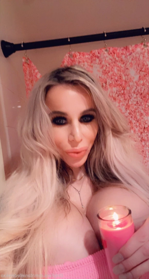 Danielle Derek [ daniellederekxo ] Onlyfans leaked photo 8706257 on Hotleaks.tv