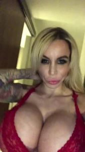Danielle Derek [ daniellederekxo ] Onlyfans leaked video 14214197 on Hotleaks.tv