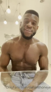 Daniel Shoneye [ danielshoneye ] Onlyfans leaked video 10443665 on Hotleaks.tv