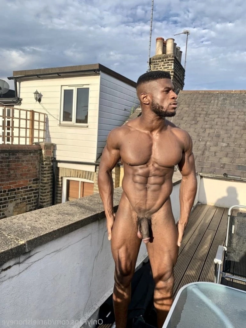 Daniel Shoneye [ danielshoneye ] Onlyfans leaked photo 11757677 on Hotleaks.tv