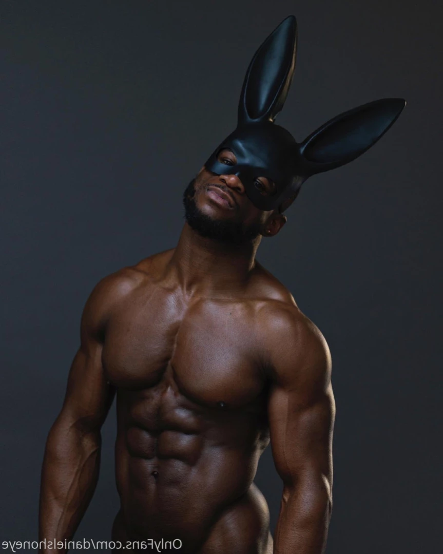 Daniel Shoneye [ danielshoneye ] Onlyfans leaked photo 12766354 on Hotleaks.tv