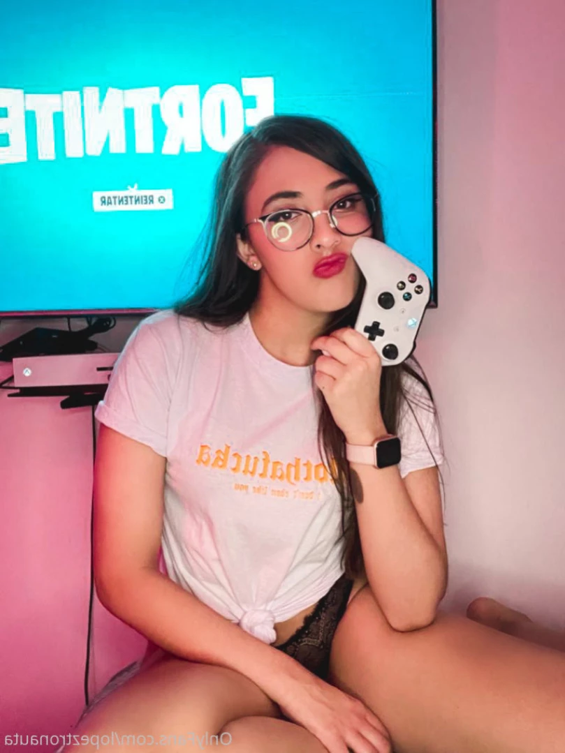 Laura López [ lopeztronauta ] Onlyfans leaked photo 15913722 on Hotleaks.tv