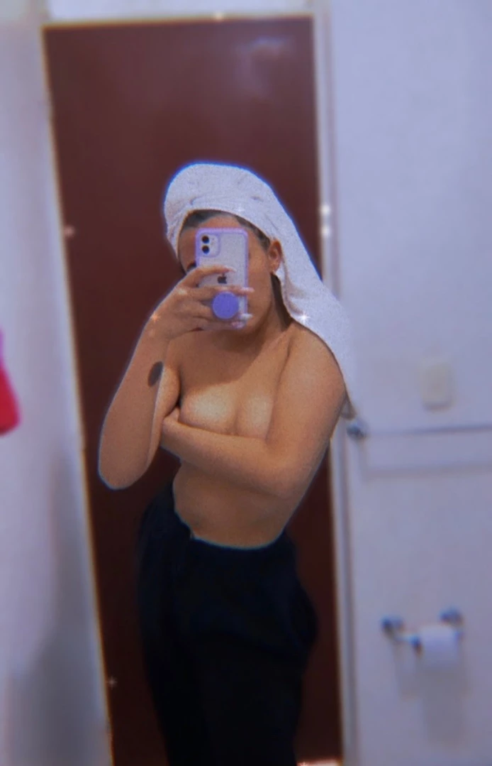 Laura López [ lopeztronauta ] Onlyfans leaked photo 16141070 on Hotleaks.tv